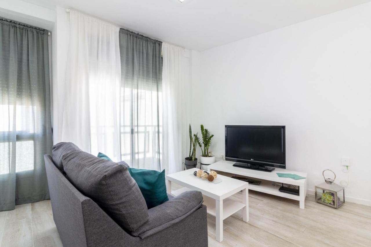 Homeforguest Amplio Apartamento En El Centro De Santa Cruz المظهر الخارجي الصورة